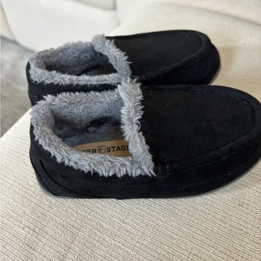 Kids Deer Stags Black Slippers with Plush Gray Lining.
